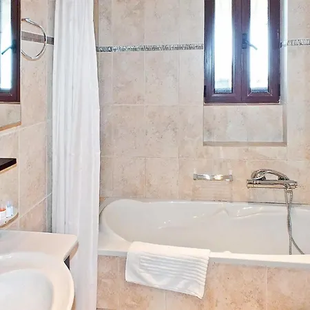 Willa Spanochori Sleeps 6 Air Con Wifi